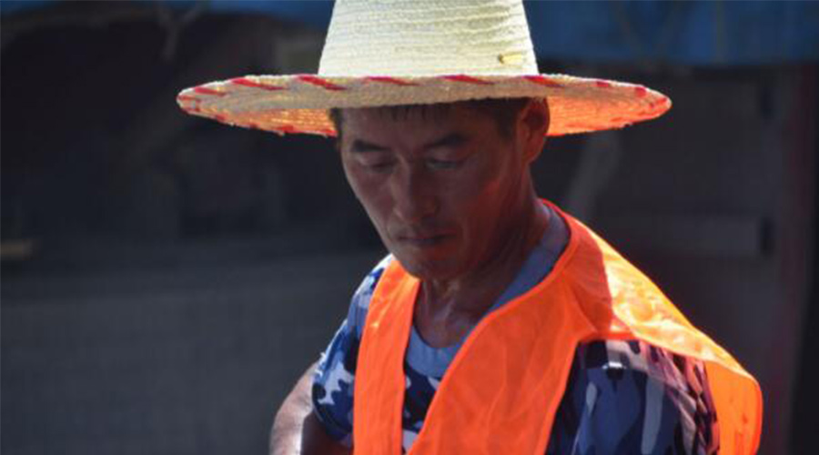 堅守的魅力！金環(huán)電器致敬每一位炎炎夏日下的勞動者！