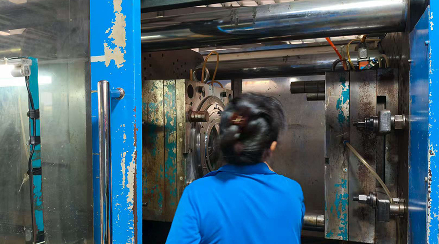 房車(chē)出行，小型烘干機(jī)為何不可或缺？