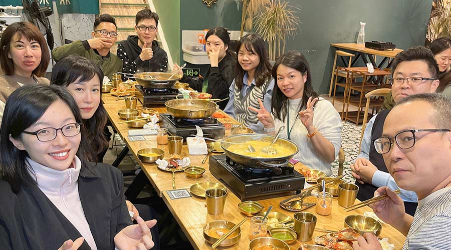 寒冬暖心！金環(huán)電器銷售部組織火鍋團建沖刺2022